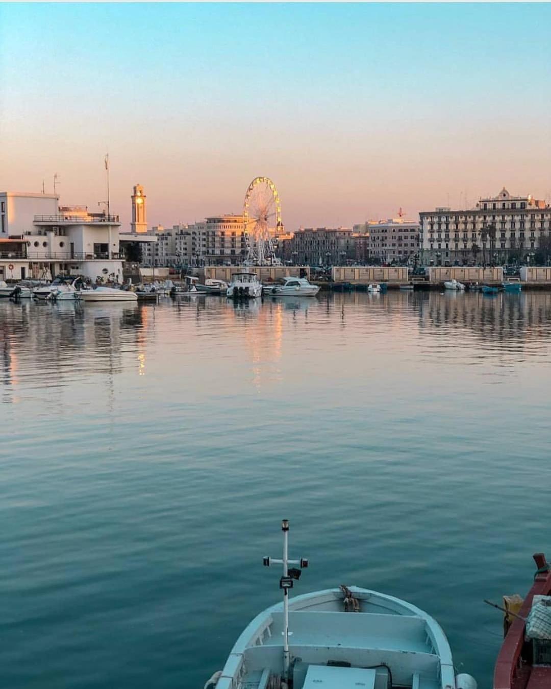 De Rossi Holiday Бари Экстерьер фото